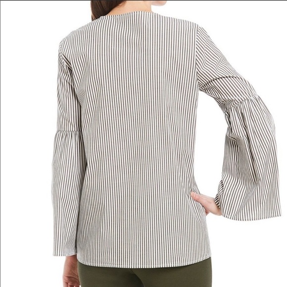Michael Kor Blue & White Stripe Bell Sleeve Top Medium NWT Nautical - Picture 2 of 8